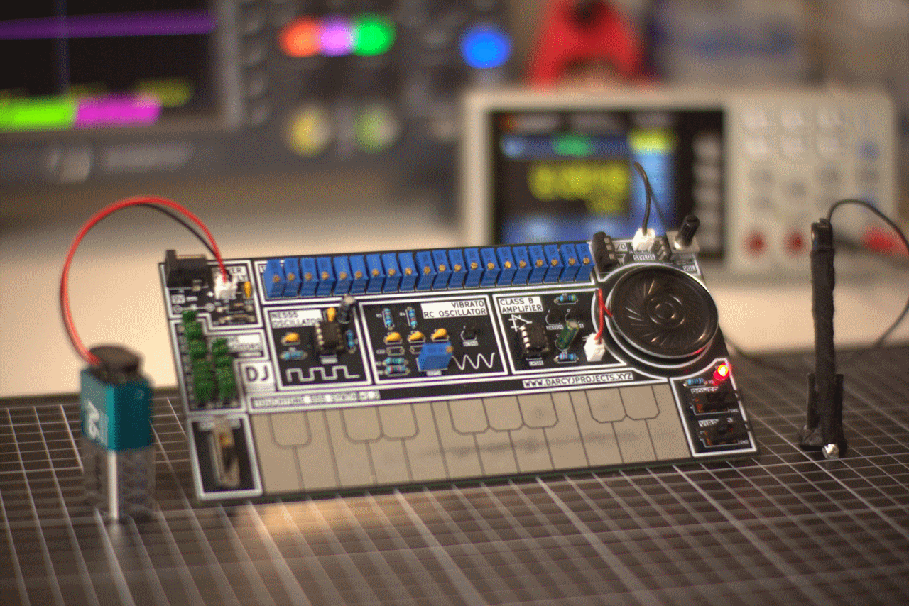 Analogue Synth Project – TouchTone 555